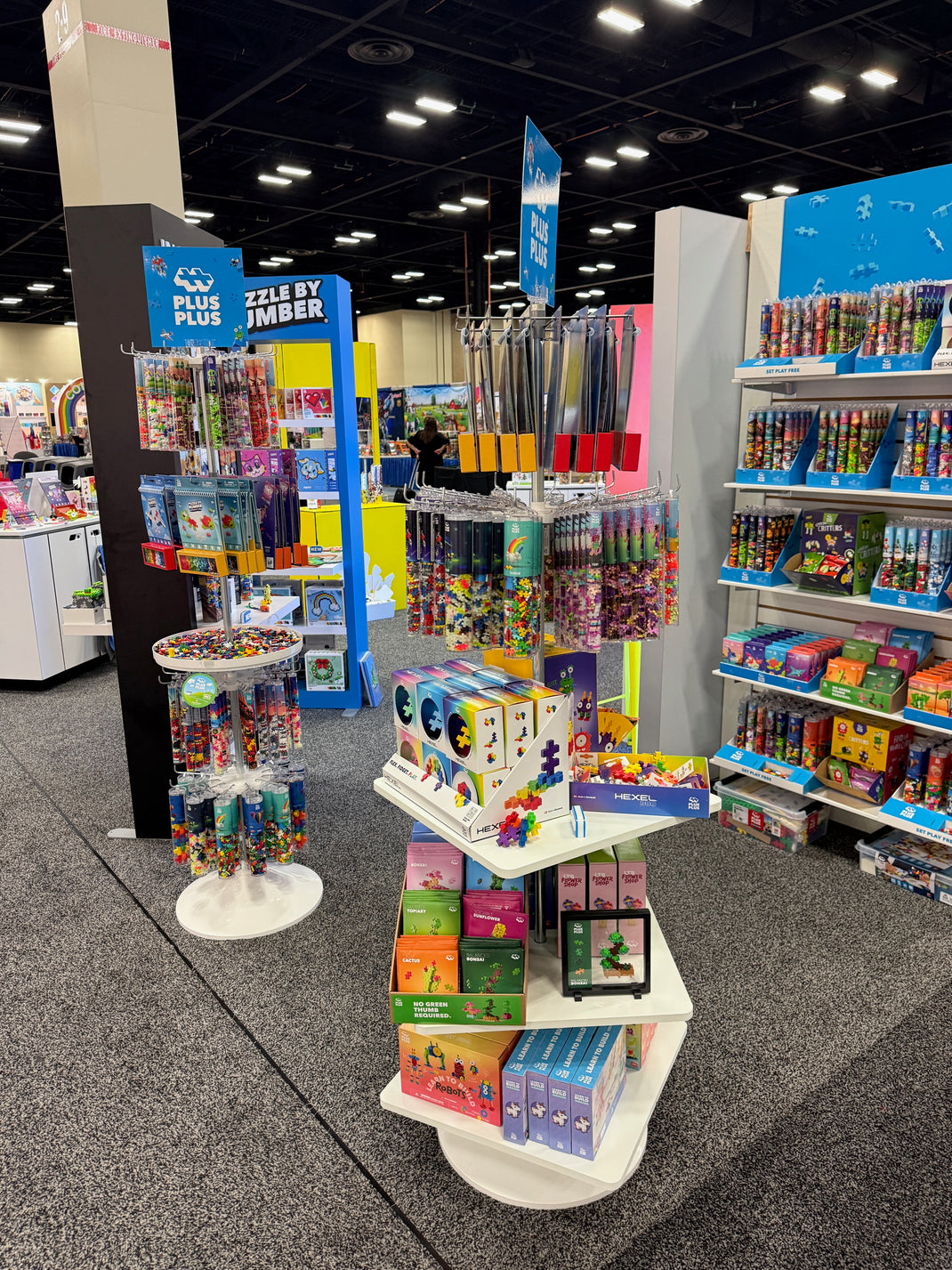 Programs and Merchandising – Plus-Plus USA Wholesale