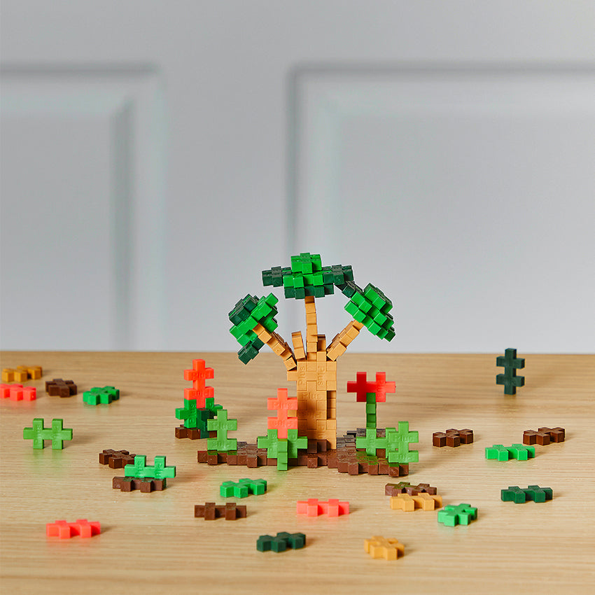 Tube - 240 pc - Jungle MIx jungle scene builds on a table